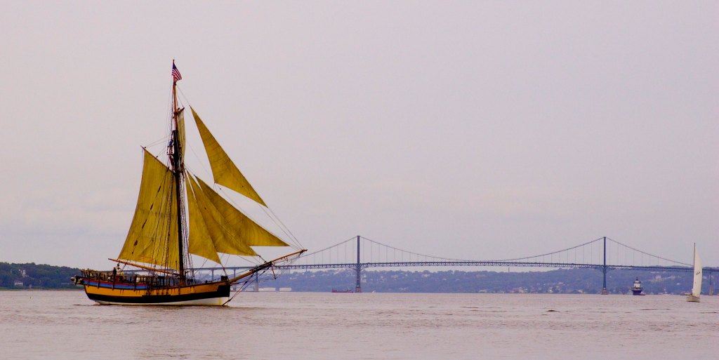 There is a Wind Pulling Me&nbsp;East